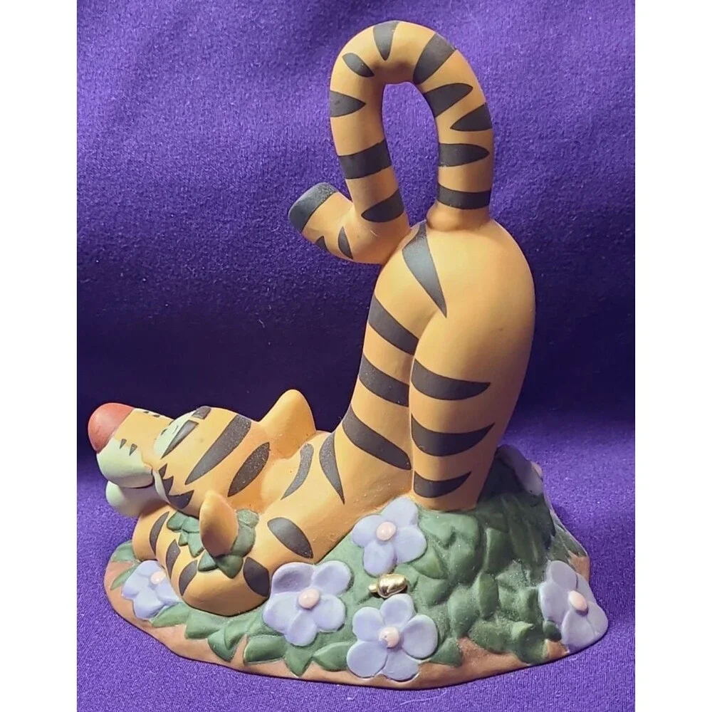 Disney Pooh & Friends Tigger Figurine 